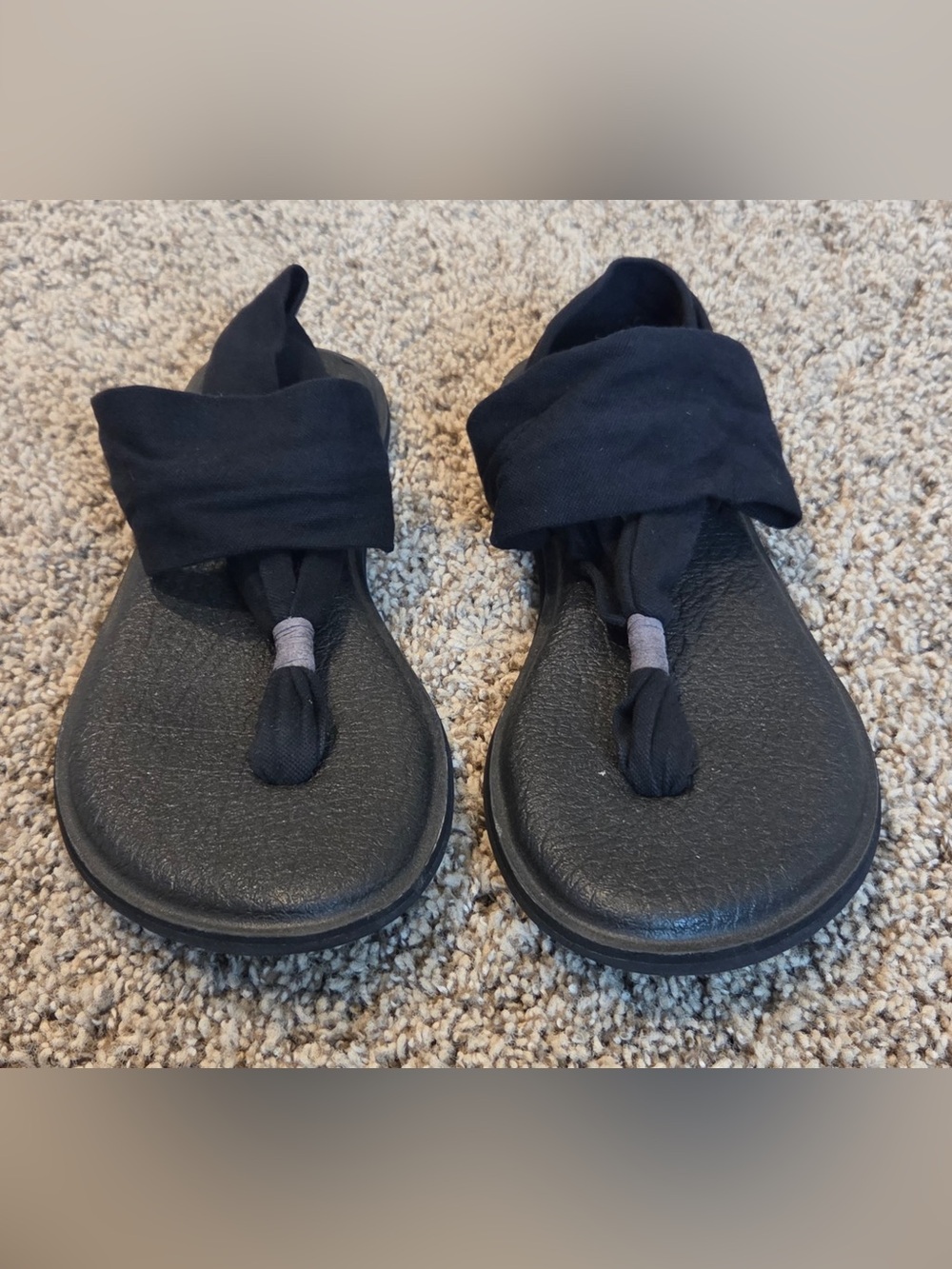 Women’s Sanuk Black Sling Back Sandals Size 9